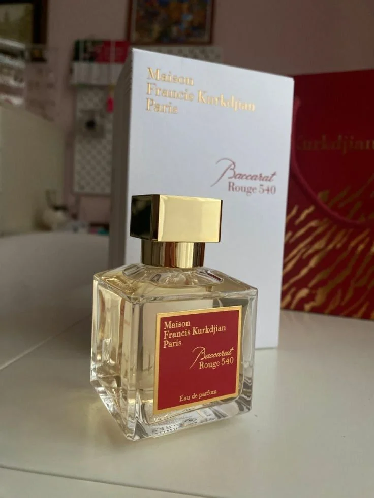 Maison Francis Kurkdjian Baccarat Rouge 540 Eau De Parfum 70ml photo review