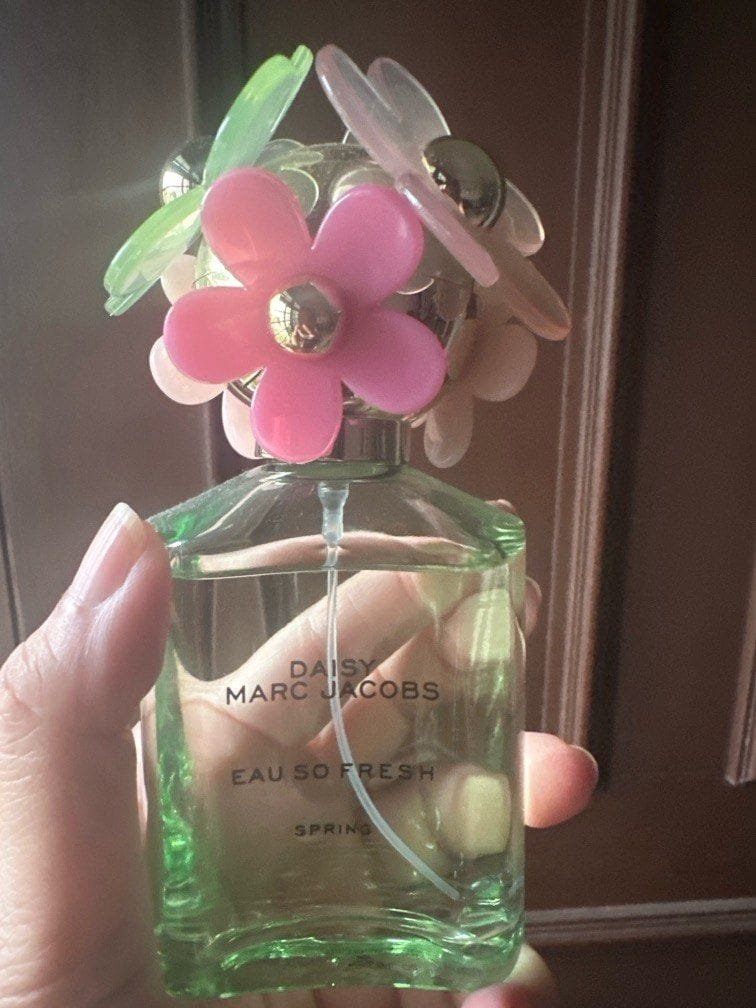 Marc Jacobs Daisy Eau So Fresh Spring Eau de Toilette For Women 75ml photo review